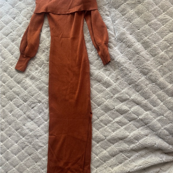 Dresses & Skirts - Elegant Off-Shoulder Rust Dress